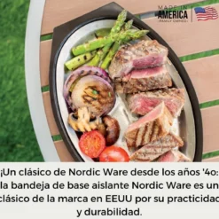 Bandeja para cocinar y servir de base aislante Nordic Ware (¡un clásico de 1940!)