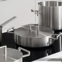 Batería de cocina de acero inoxidable multicapa Convivio Alessi