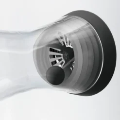 Botella de cristal con colador y tapa oscilante WMF