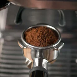 Cafetera automática Barista Touch de Sage