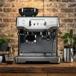 Cafetera automática Barista Touch de Sage