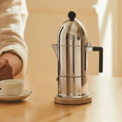 Cafetera de aluminio fundido La Cupola Alessi
