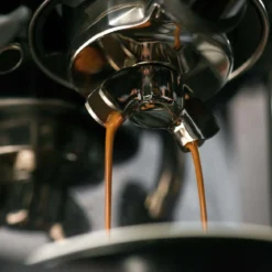 Cafetera manual Barista Express de Sage