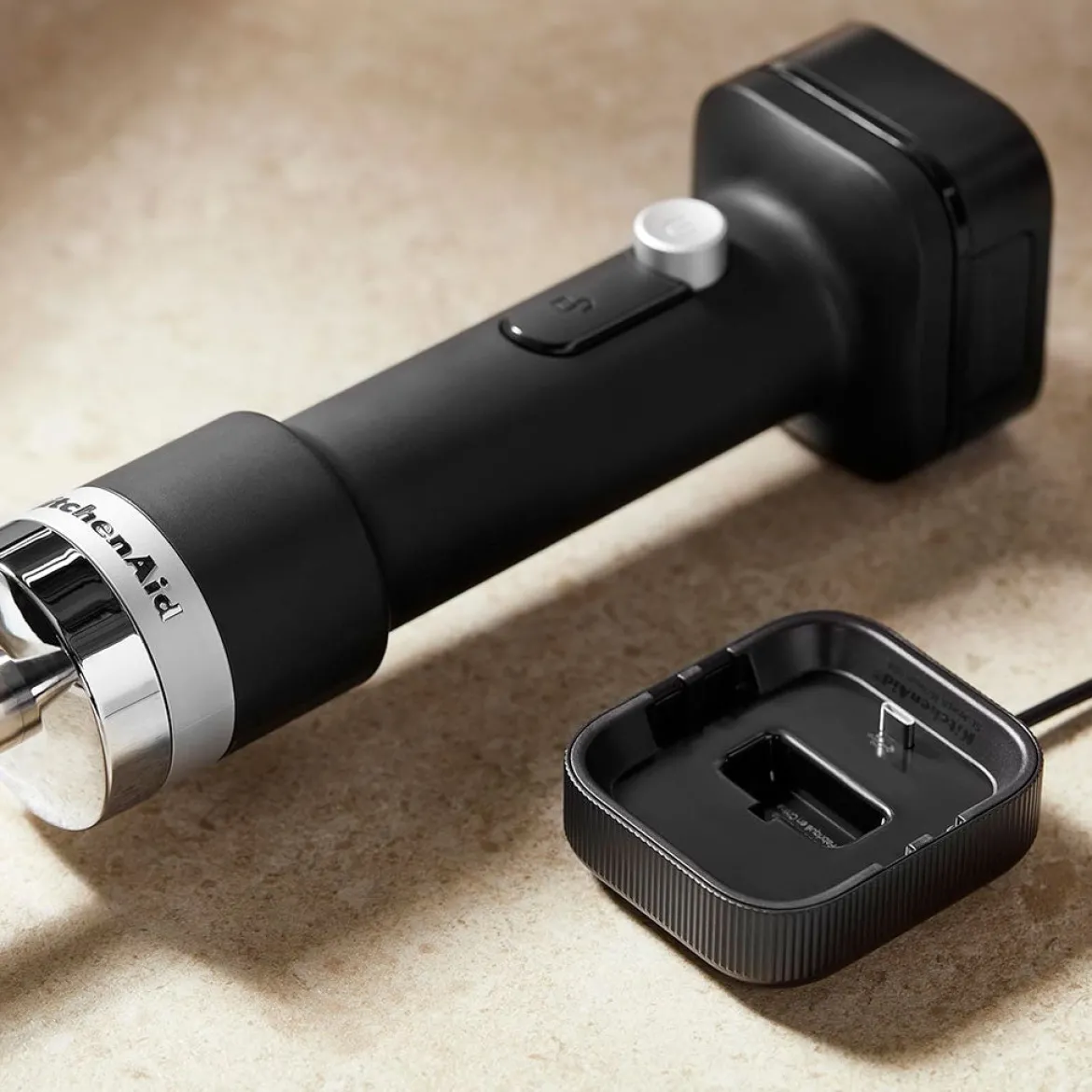 Cargador de batería inalámbrica Go 12V KitchenAid