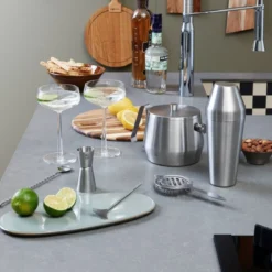 Cubitera con asa de acero inoxidable de doble pared con tapa y pinzas Leopold Vienna
