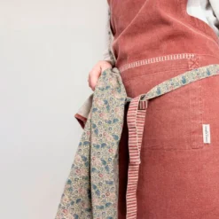 Delantal Linen Collection de Laura Ashley