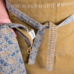 Delantal Linen Collection de Laura Ashley