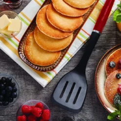 Espátula plana ranurada KitchenAid