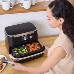 Freidora de aire extragrande 7 en 1 de 10,4 l AF500EU Ninja®