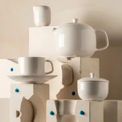 Lechera de porcelana francesa Madeleine Revol