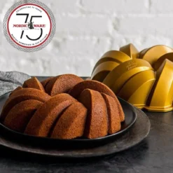 Molde Braided Bundt Pan Nordic Ware 75º Aniversario