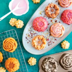 Molde Floral Cakelet Nordic Ware