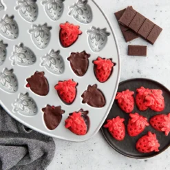Molde fresas Bitelets Nordic Ware