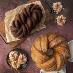 Molde Loaf Pan trenzado 75º Aniversario Nordic Ware