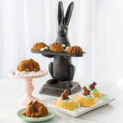 Molde Ornamental Egg Cakelet Nordic Ware