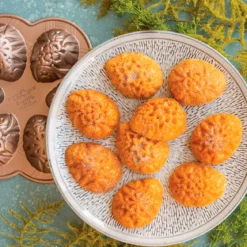 Molde Ornamental Egg Cakelet Nordic Ware