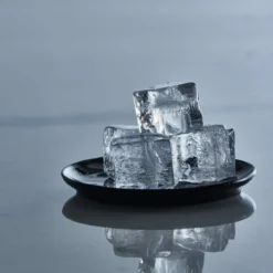 Moldes para cubitos de hielo cuadrados Ice Former de Lurch