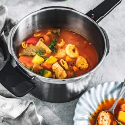 Olla a presión de gran capacidad 8 L Vitaquick® Premium Fissler