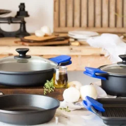 Paellera antiadherente Solid+ con asas de silicona Monix