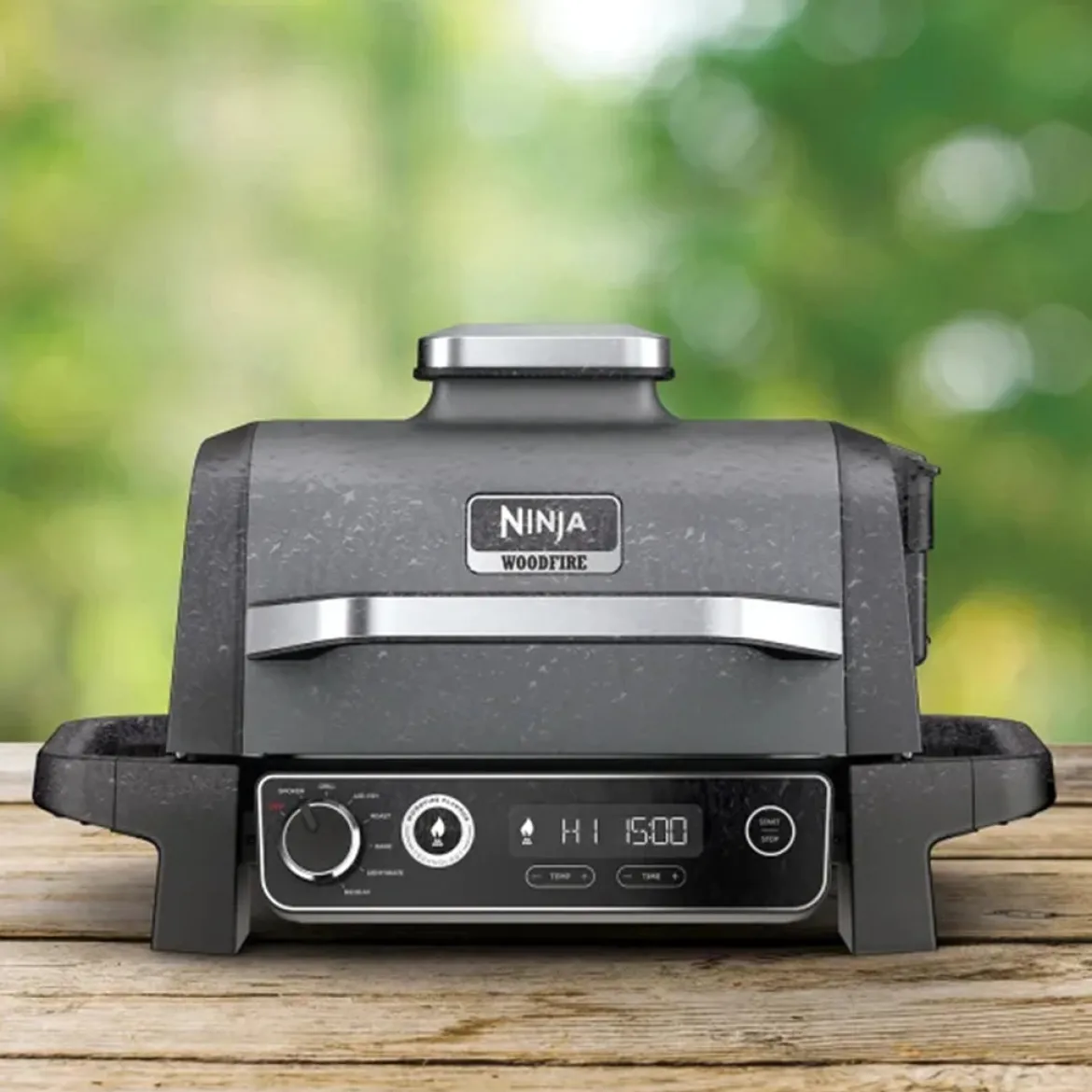 Parrilla eléctrica de exterior con ahumador y freidora de aire Ninja®