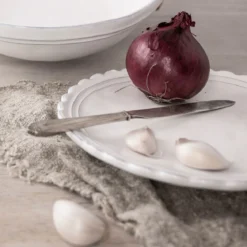 Plato postre irregular Artisan Collection de Laura Ashley
