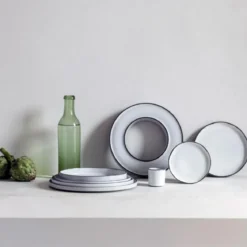 Platos de porcelana Caractère Revol