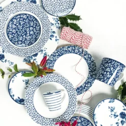 Platos de porcelana Laura Ashley