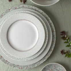 Platos de porcelana Wild Clematis Laura Ashley