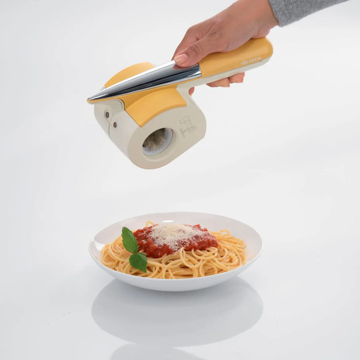 Rallador eléctrico Gratì waterproof Ariete