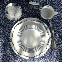 Set de mesa 12 piezas Breakfast de Laura Ashley