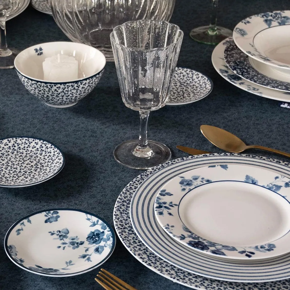Set de mesa 12 piezas Breakfast de Laura Ashley