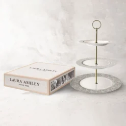 Stand para tartas de 3 pisos de porcelana Wild Clematis Laura Ashley