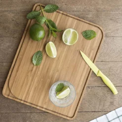 Tabla de bambú de Pebbly